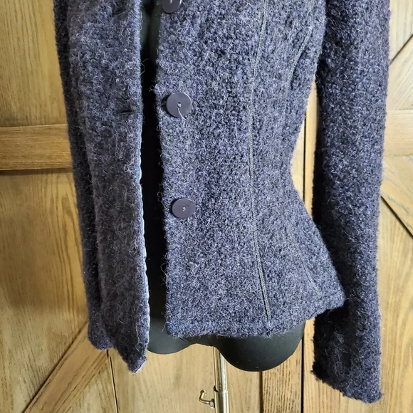 LAST CHANCE Armani Collezioni Boucle Knit Jacket - Picture 2 of 6